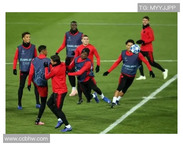 周敏畅谈网球生涯与欧冠足球的精彩交汇与人生启示 周敏畅谈网球生涯与欧冠足球的精彩交汇与人生启示