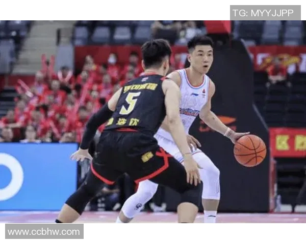 赛后分析广州篮球队与深圳篮球队的比赛节奏与战术对比